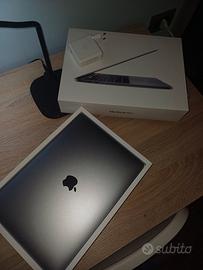 MacBook Pro 13” (2020) 