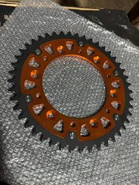 Corona anodizzata 45T passo 520 ktm