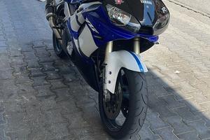 Yamaha r6
