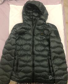 Blauer verde petrolio