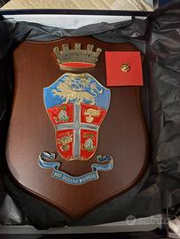 Crest Arma dei Carabinieri, con spilletta Fiamma,