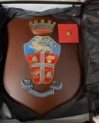 Crest Arma dei Carabinieri, con spilletta Fiamma,