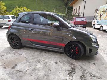 595 Abarth competizione performance pack
