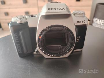 DUE SPLENDIDE FOTOCAMERE ANALOGICHE PENTAX