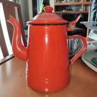 Bollitore vintage rosso