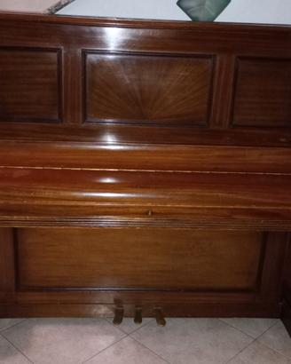 Pianoforte verticale