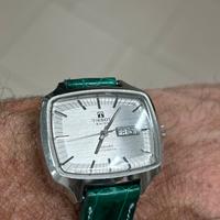 Tissot seven square TV