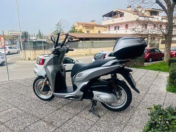 HONDA SH 300 i PASSAGGIO E TAGLIANDO INCLUSO MIN