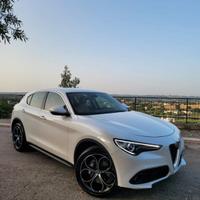 Alfa Romeo Stelvio  180 CV Q4 Bianco Trofeo 