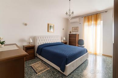 Ampio quadrilocale con garage e lastrico solare