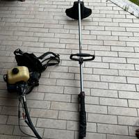 Decespugliatore a spalla  Makita RBK410-40cc