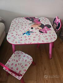 Tavolino in legno minnie + sedie