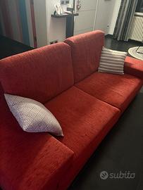 n.2 divani due posti max