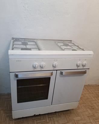 cucina con forno a gas