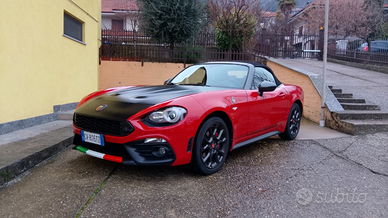 Abarth 124 Spider 1.4 Turbo (70° Anniversario)