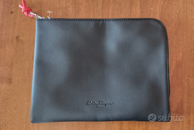 Pochette ferragamo uomo sale