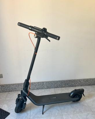 Monopattino ninebot
