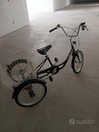 Triciclo per adulti