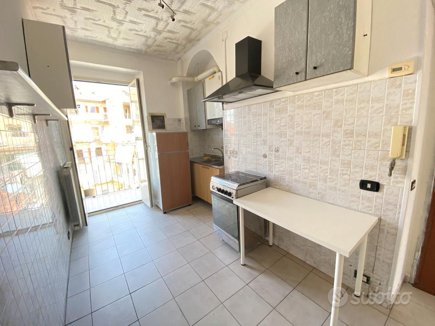 Bilocale in Barriera di Milano, foto 3 di 6