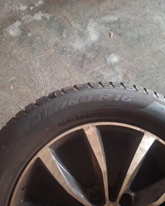 Gomme invernali con cerchi in lega Honda