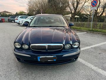 jaguar X-Type 2.5 V6 AWD GPL eccellenti condizioni
