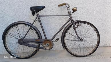 Bicicletta vintage con freni a bacchetta