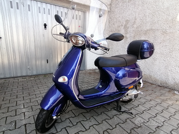 Vespa et4 150