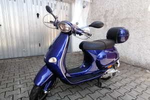 Vespa et4 150