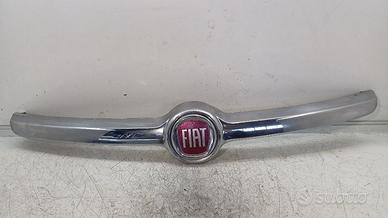 STEMMA FREGIO LOGO FIAT 500 L Living 735559060 312