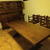 Tavolo in legno massello