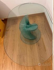 Tavolino cristallo ovale con base di design