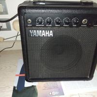 Amplificatore YAMAHA Model HY-10G; 25 Watt.