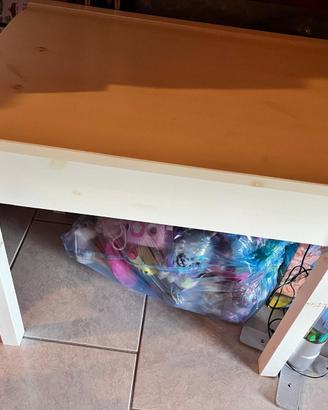 Scrivania Ikea bimbi con sedia in legno
