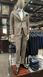 Abito Sartoriale Gutteridge nuovo con cartellino