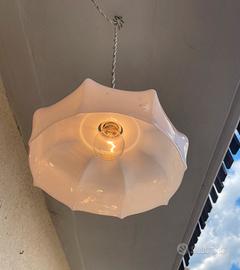 Lampadario vintage in vetro,lavorazione a gonnella