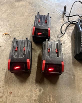 3 Batterie Wurth 28V 3.0Ah + Caricabatteria