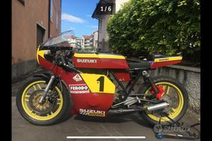 Suzuki 500 Titan corsa