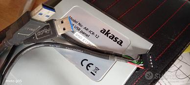 Akasa AK-ICR-12 InterConnect S V3 USB Hub, Nero