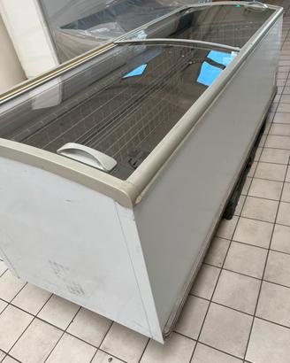 congelatore banco frigo pozzetto