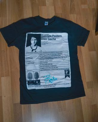 T-Shirt Diss Gacha autografata 
