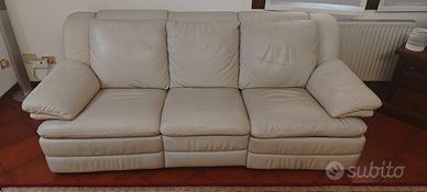 Divani in pelle con relax/reclinabili