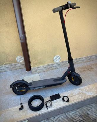 Monopattino Elettrico Xiaomi M365