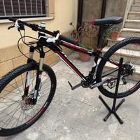 TREK Mountainbike 29 bicicletta front