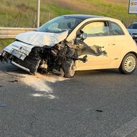 Fiat 500 incidentata