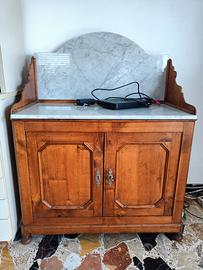 Antico mobile da toilette 