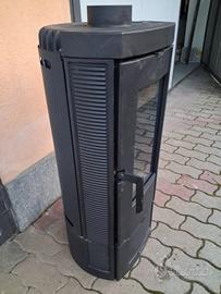 stufa a legna in ghisa