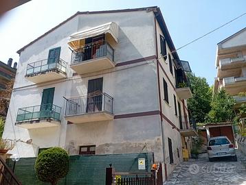 Casa con due appartamenti