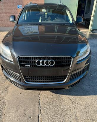 PEZZI RICAMBI PER AUDI Q7 3.0 TDI DEL 2009