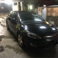 OPEL Astra 4ª serie - 2011