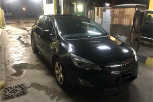 OPEL Astra 4ª serie - 2011